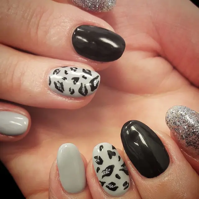 Wild nails