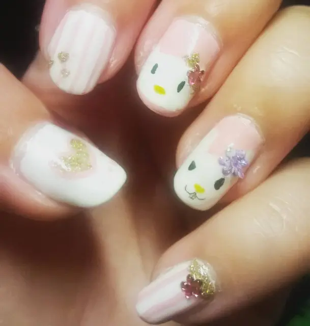 Hello Kitty (2015)
