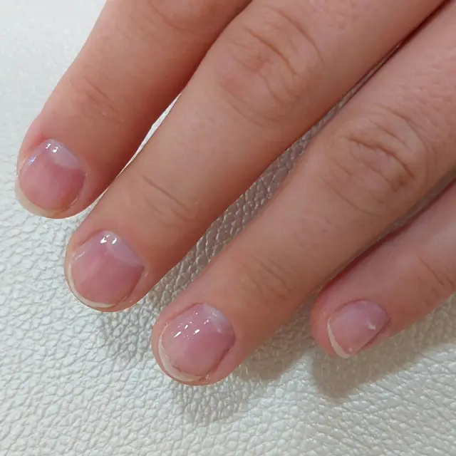 Nouveau look Rien de tel qu'une touche de fleurs et une pointe de couleur pour se sentir fraîche et rayonnante !