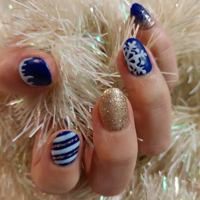 1er nail art hivernal.