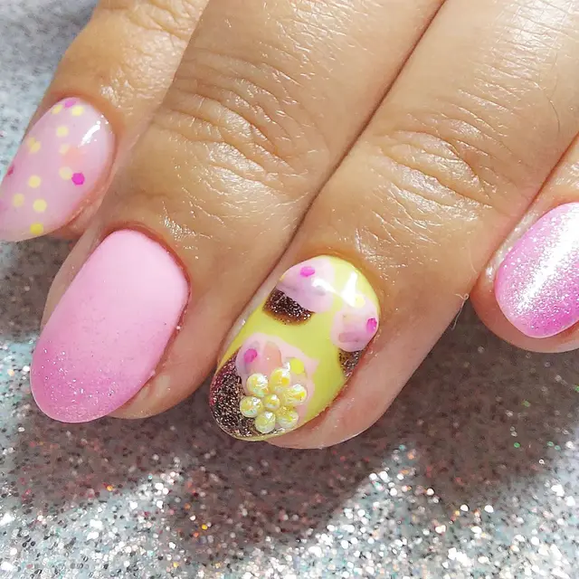 Ongles fait devant d'où l'inspiration cupcakes