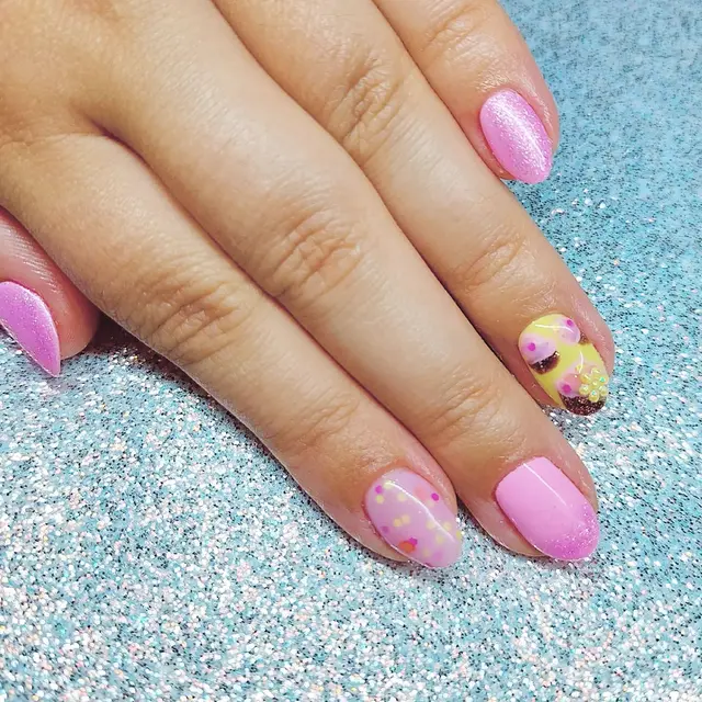 Ongles fait devant d'où l'inspiration cupcakes