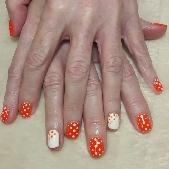 Little dots