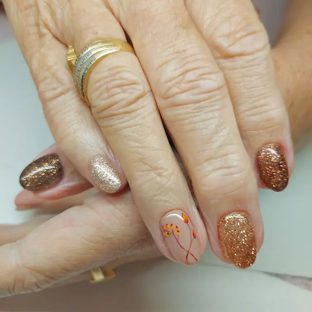 Quand ta cliente aime tes ongles !