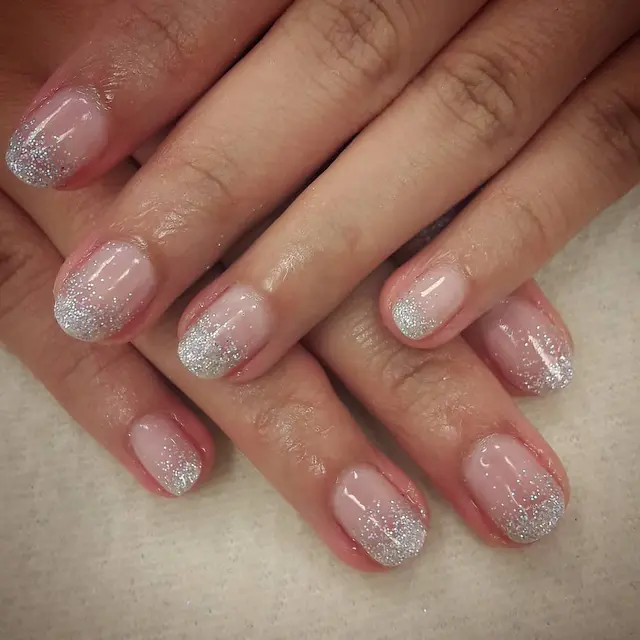 Glitter ombre on gel Done in by me ^^