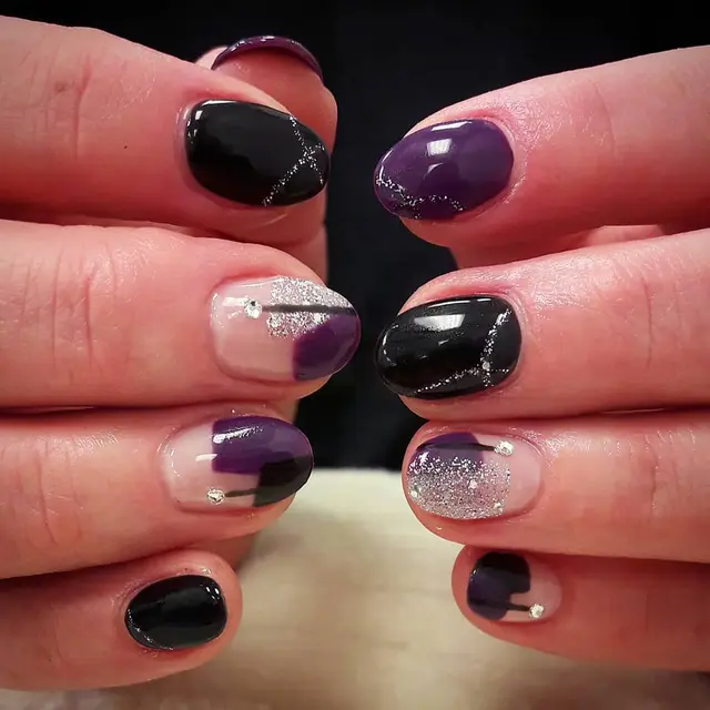 Purple geometric
