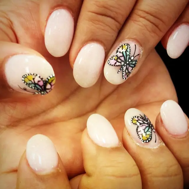 Final Butterfly You can send me a pm or book in The price is: Simple nail art -> 5$ the nail or 30$ 10 nails Complex…