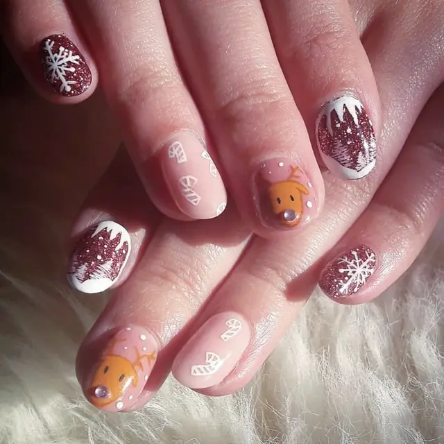 Winter wonderland Sns base, nail art with paint and gel top coat.