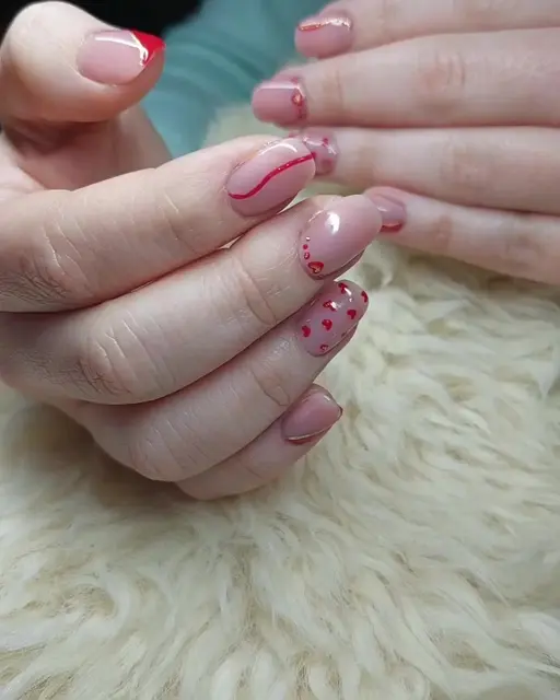Les ongles pour st valentin sont déjà demandés vive l'amour !!
